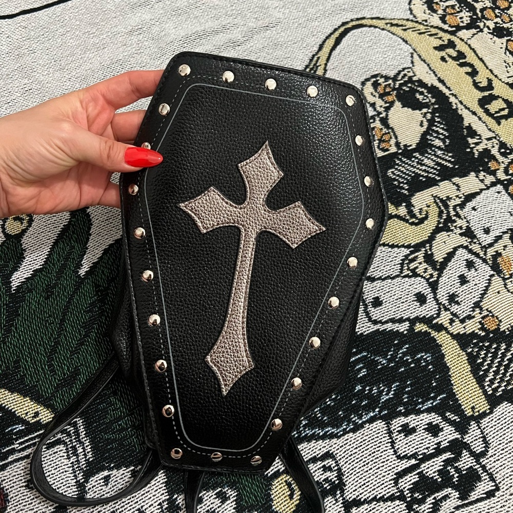 SPOOKYVILLE CRITTERS COFFIN CROSS BAG